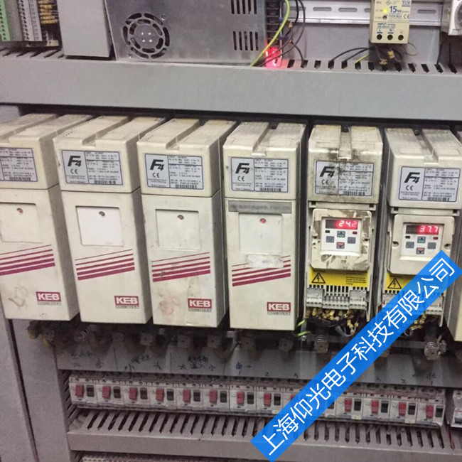 �Ʊ�׃�l���S�ޏS��