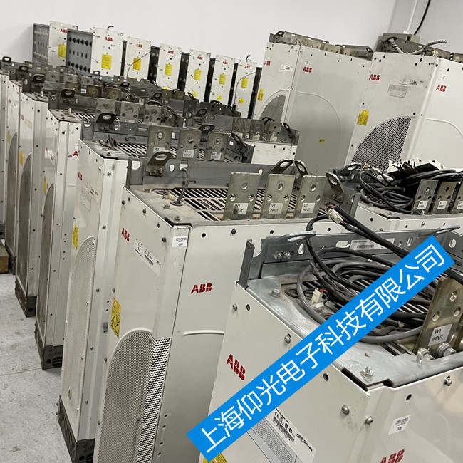 ABB׃�l���S��ACS800-37LC-0350-3�_�C��3381�S��