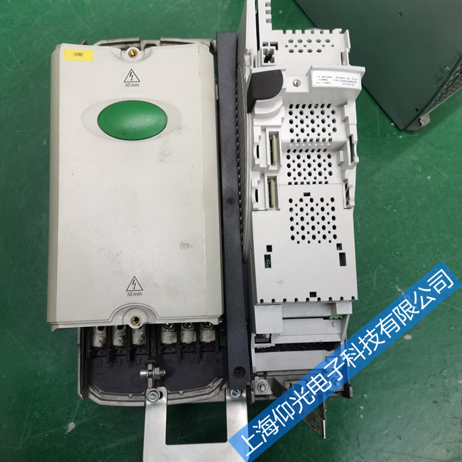 ����ИI��Ĭ��׃�l���S��/�ӵع��ϾS���M�ö���