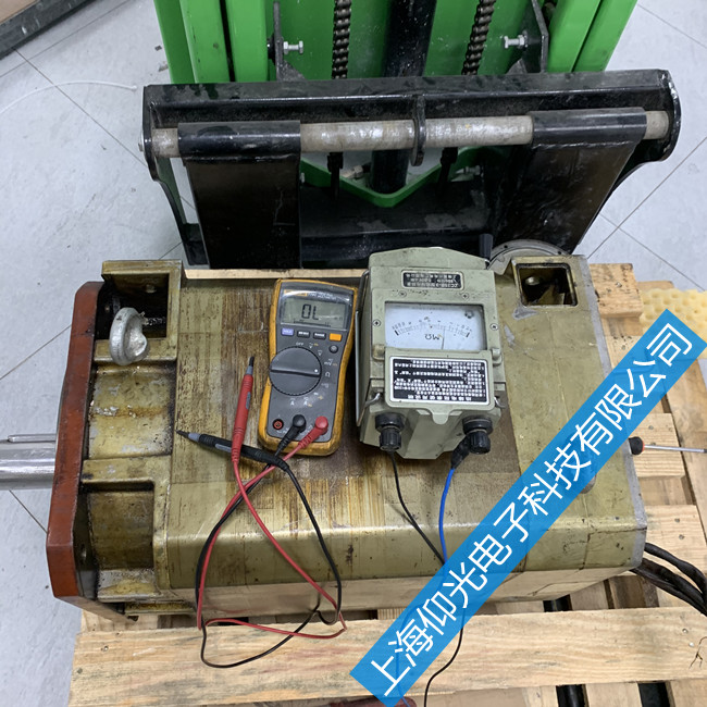 ���T���ŷ�늙C�S��1FK7062-2AF71-1CB1���@ʾF07013�S��